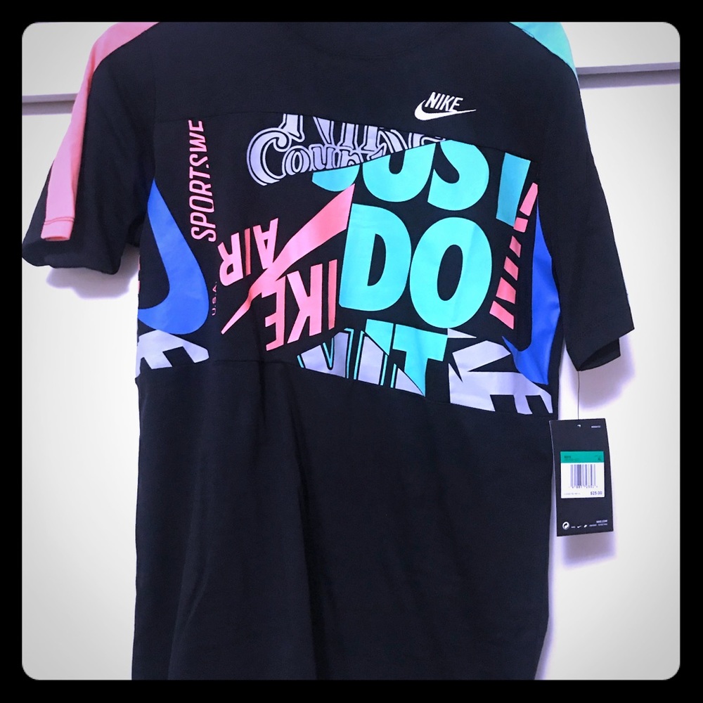 Boy youth XL NIKE T-Shirt